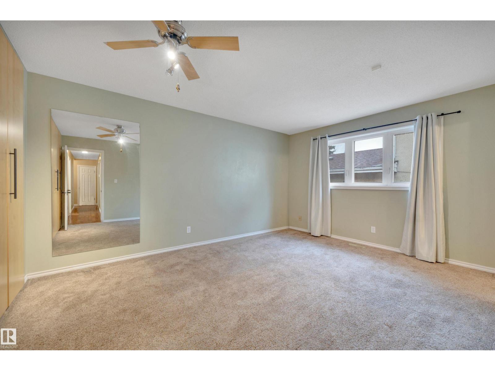 10742 33A AV NW, Edmonton