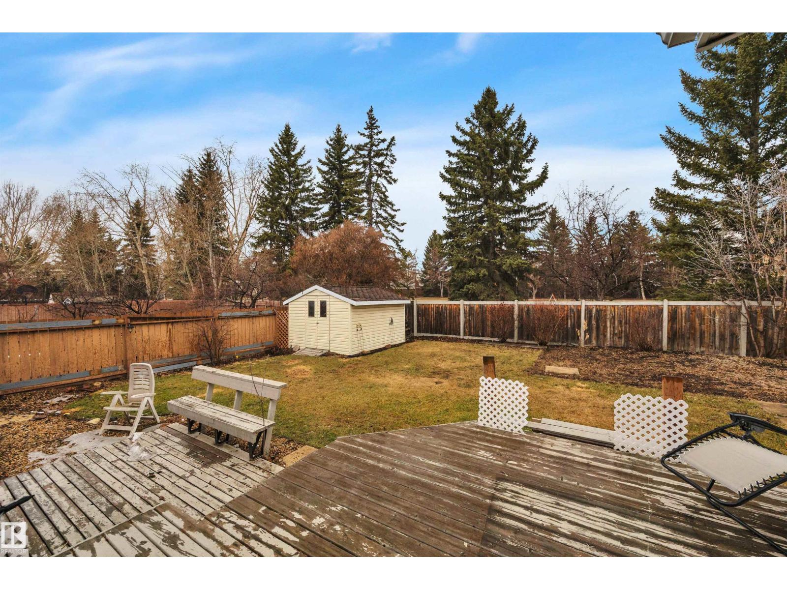 10742 33A AV NW, Edmonton