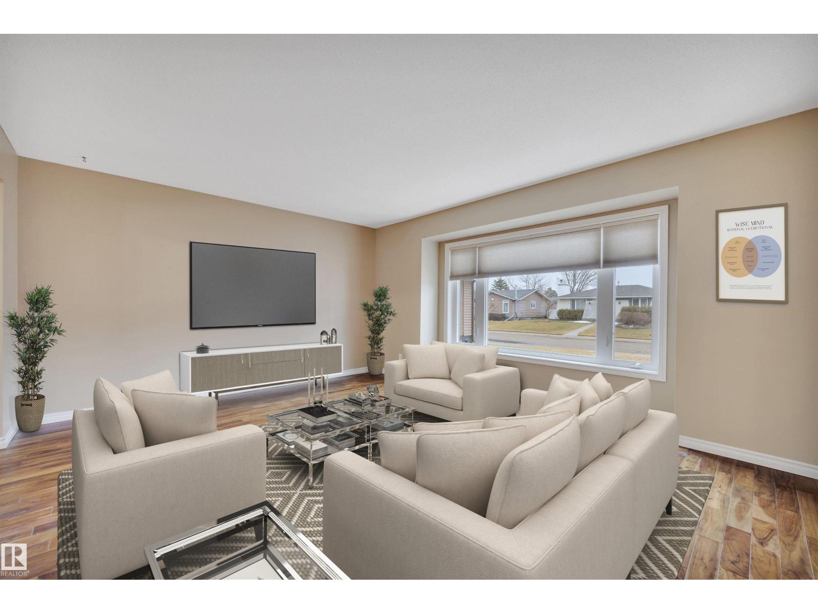 10742 33A AV NW, Edmonton