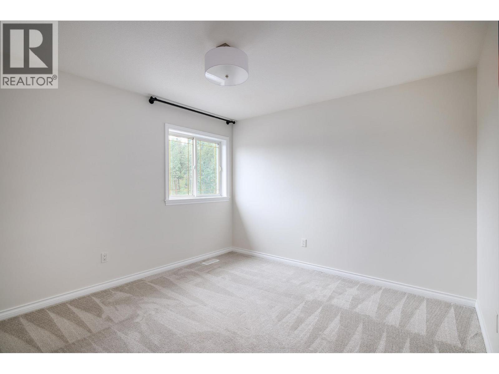 2321 LILLOOET CRESCENT - 17