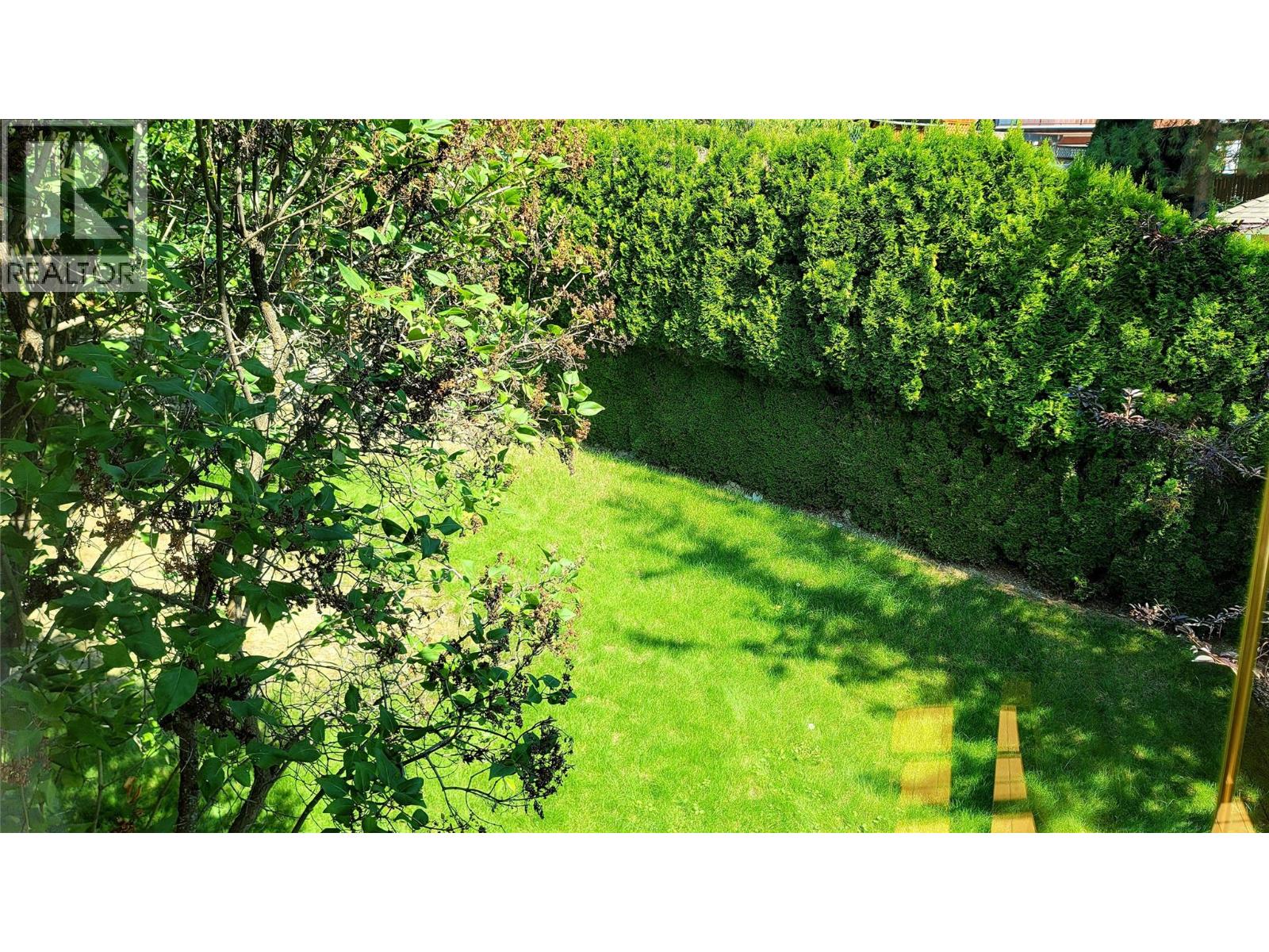 2321 LILLOOET CRESCENT - 25