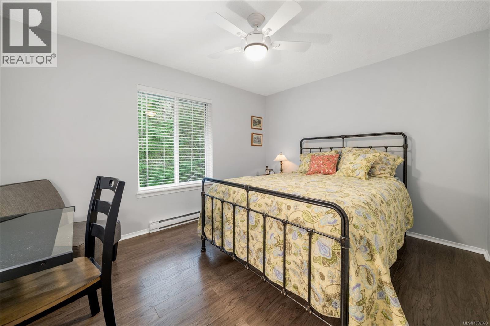 #8 300 Grosskleg Way - 19