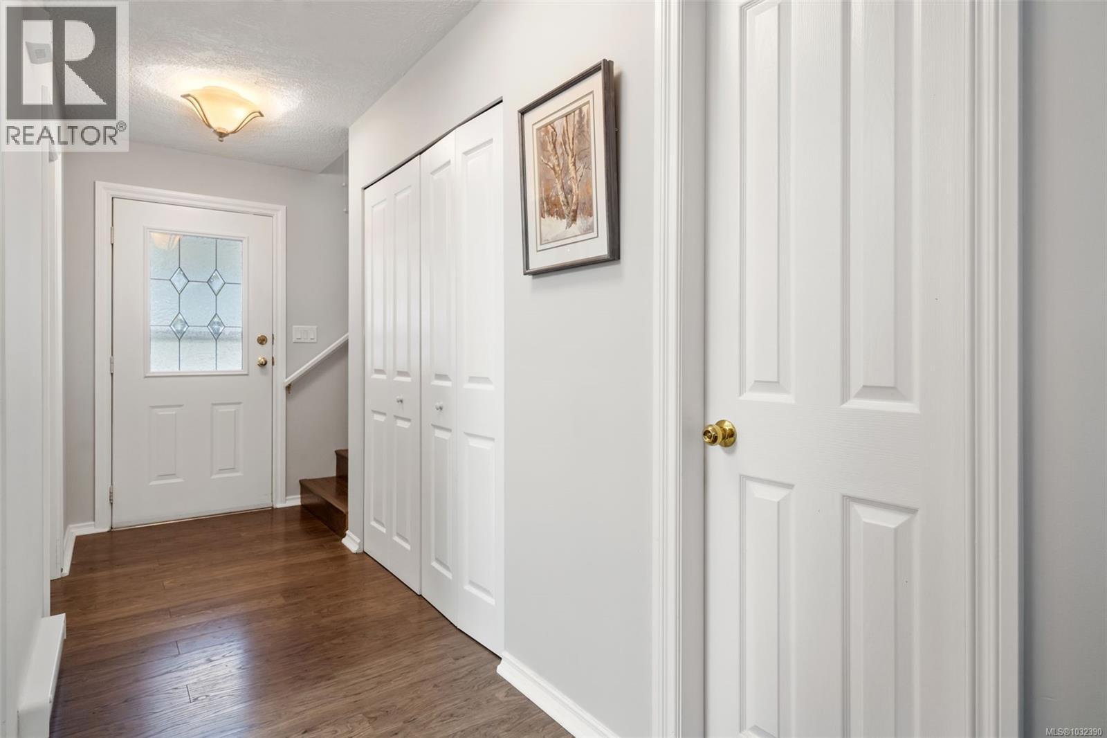 #8 300 Grosskleg Way - 6