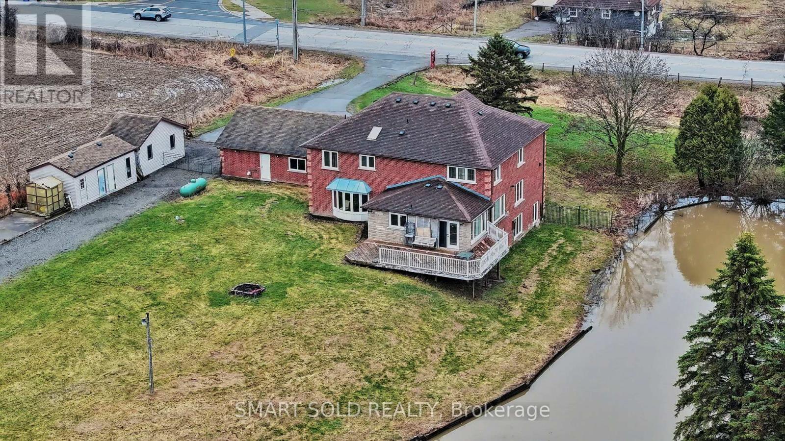 1008 MOUNT ALBERT ROAD — photo 46