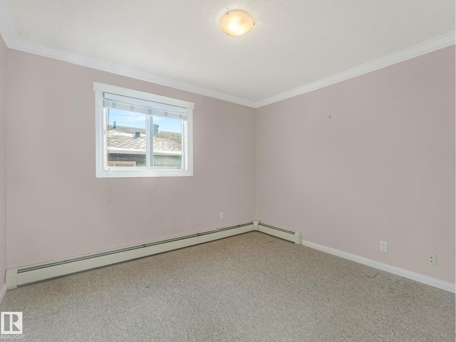 #15 10724 115 ST NW, Edmonton