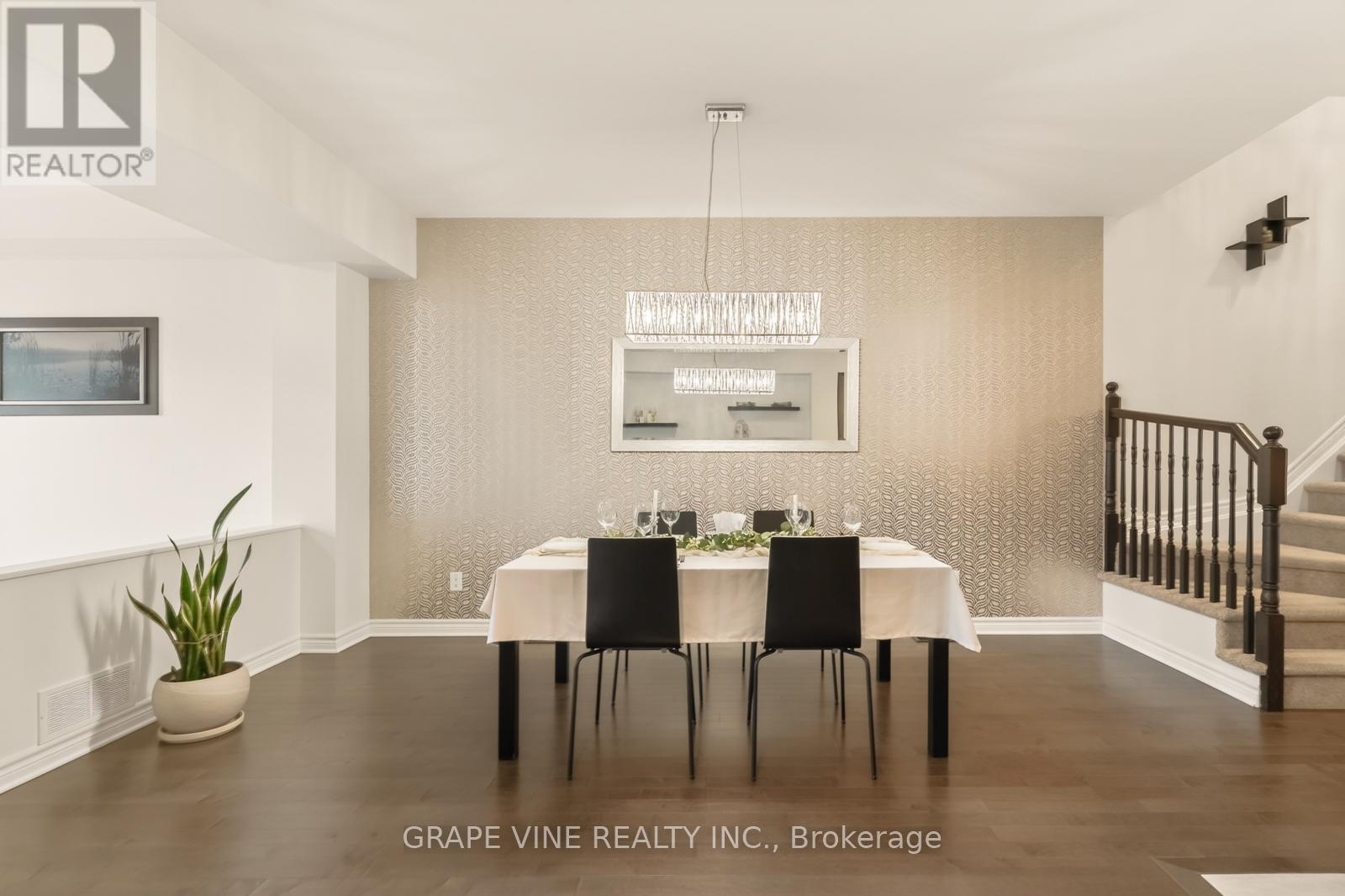 383 MEMORIAL GROVE - 13