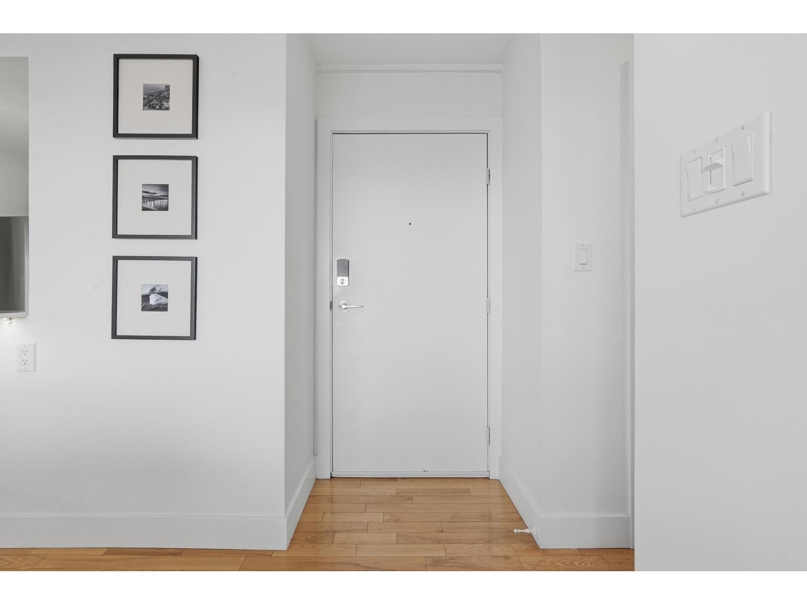 301 15041 PROSPECT AVENUE, White Rock