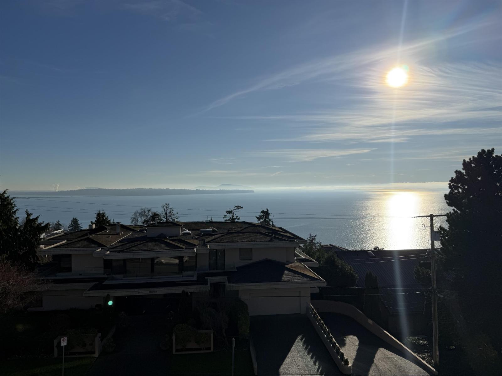 301 15041 PROSPECT AVENUE, White Rock