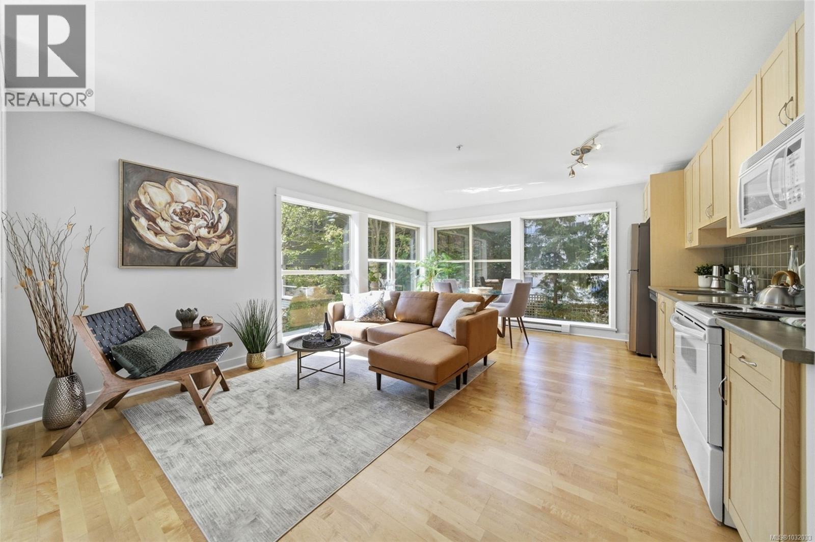 206 1155 Yates Street, Victoria