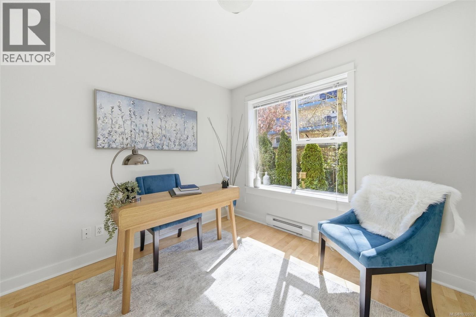 206 1155 Yates Street, Victoria