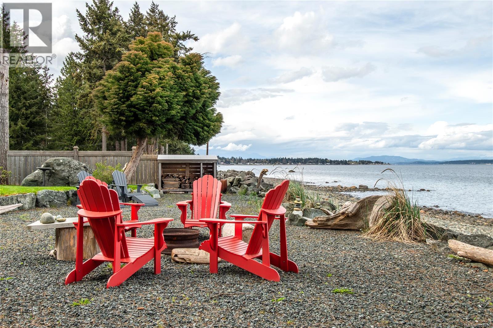 4123 ISLAND HWY S - 53