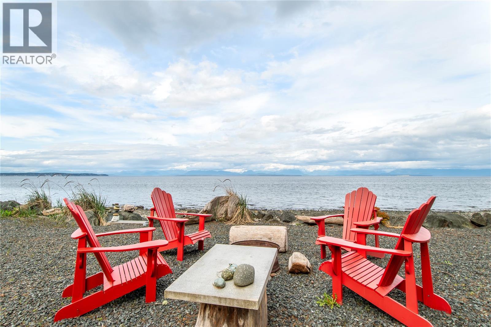 4123 ISLAND HWY S - Image 2