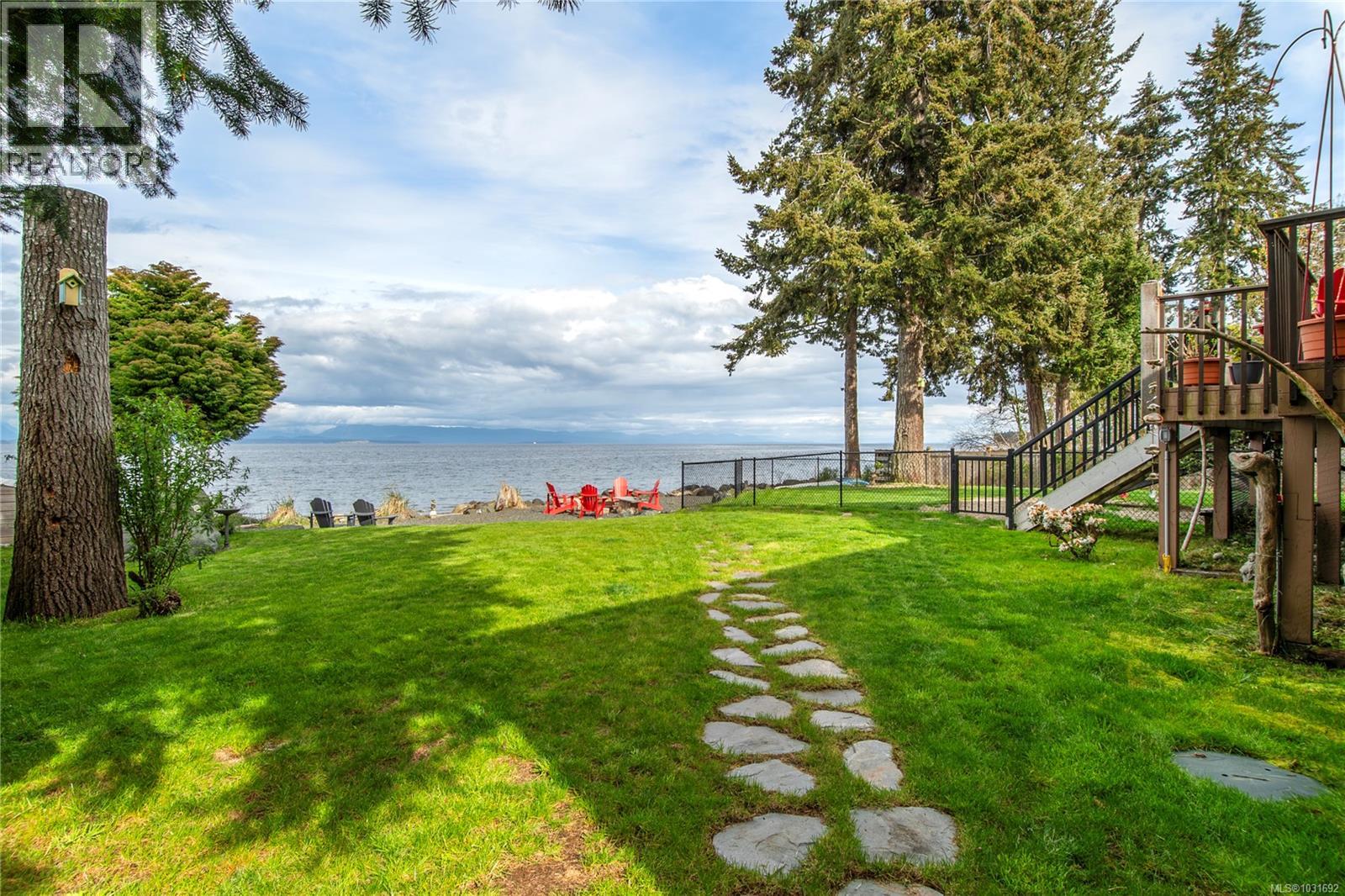 4123 ISLAND HWY S - 56