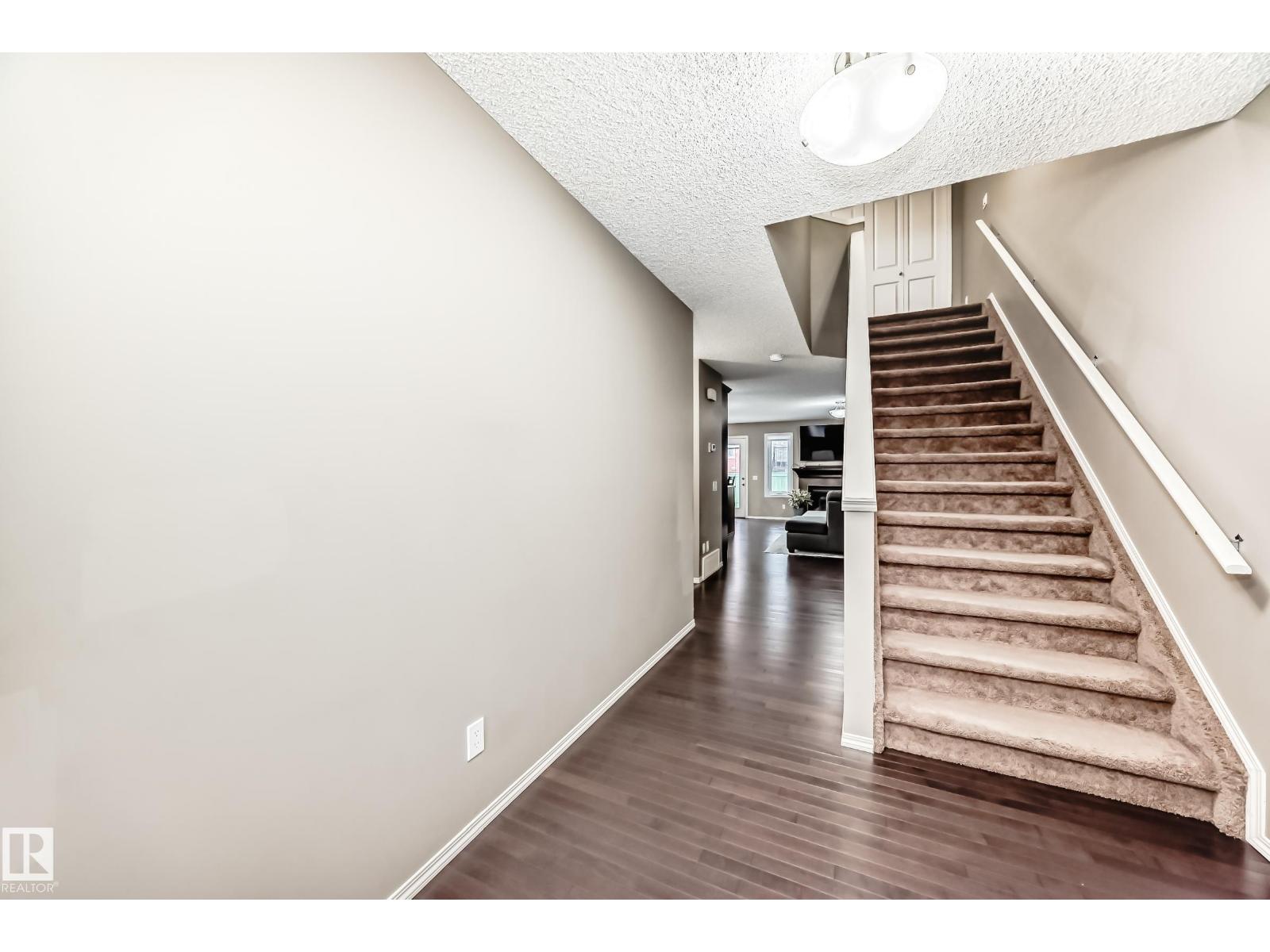 8 13838 166ave NW, Edmonton
