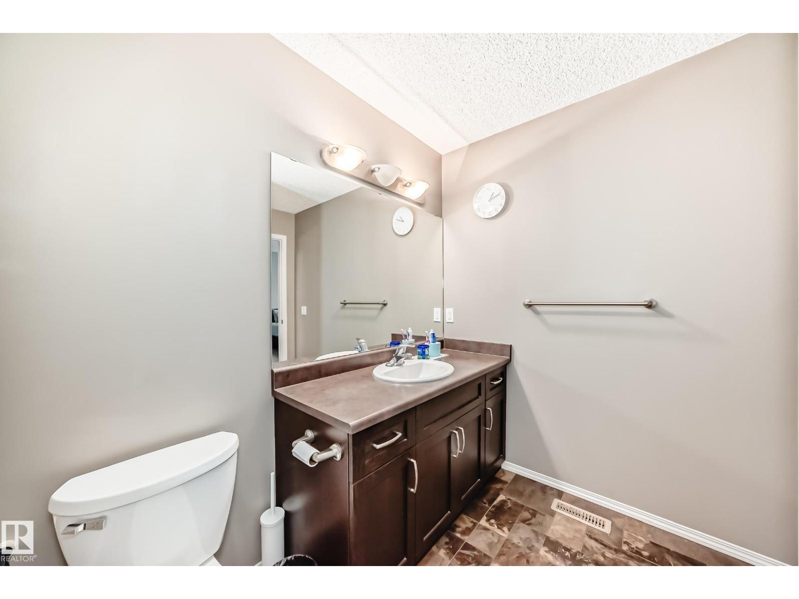 8 13838 166ave NW, Edmonton