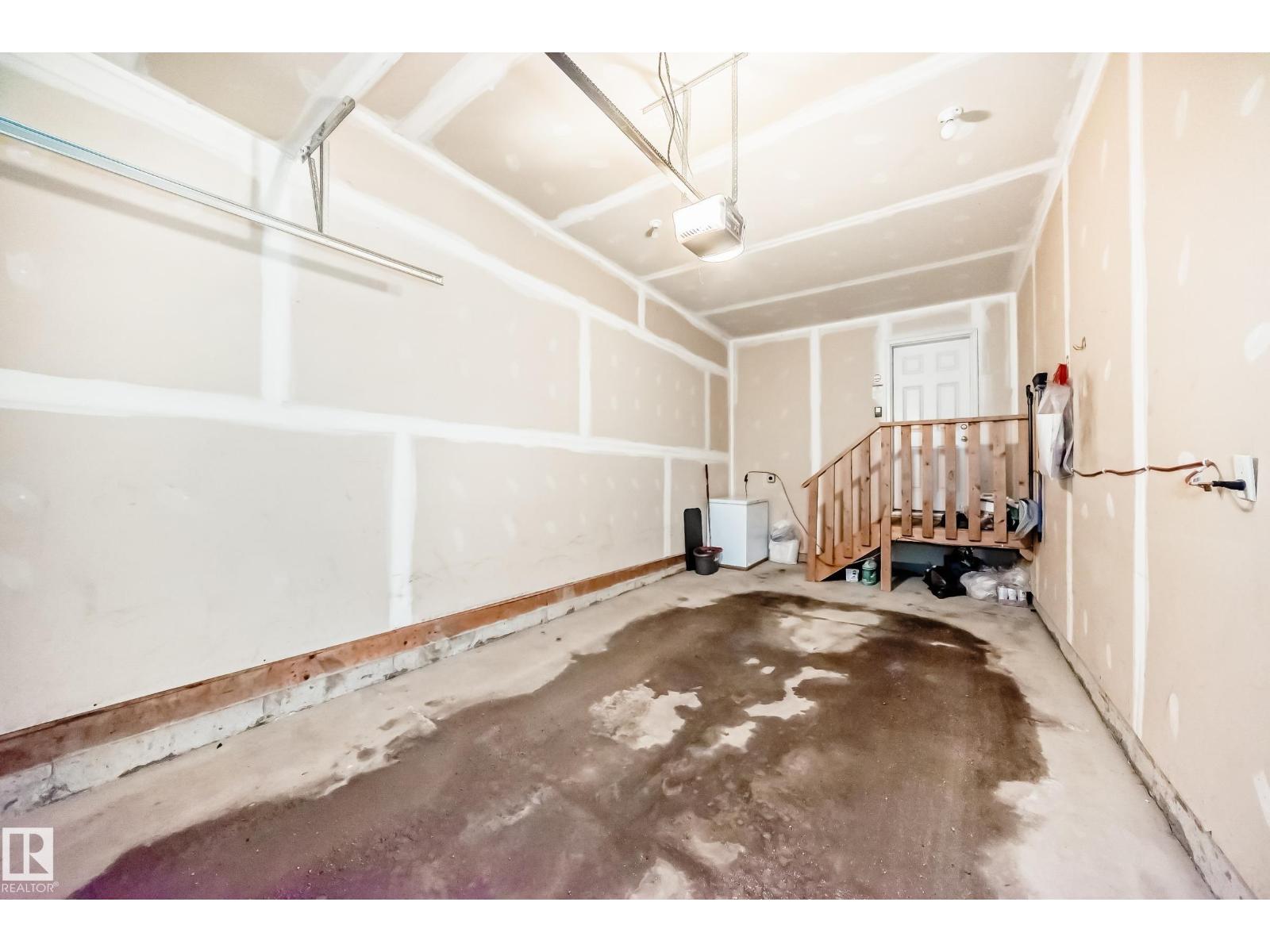 8 13838 166ave NW, Edmonton