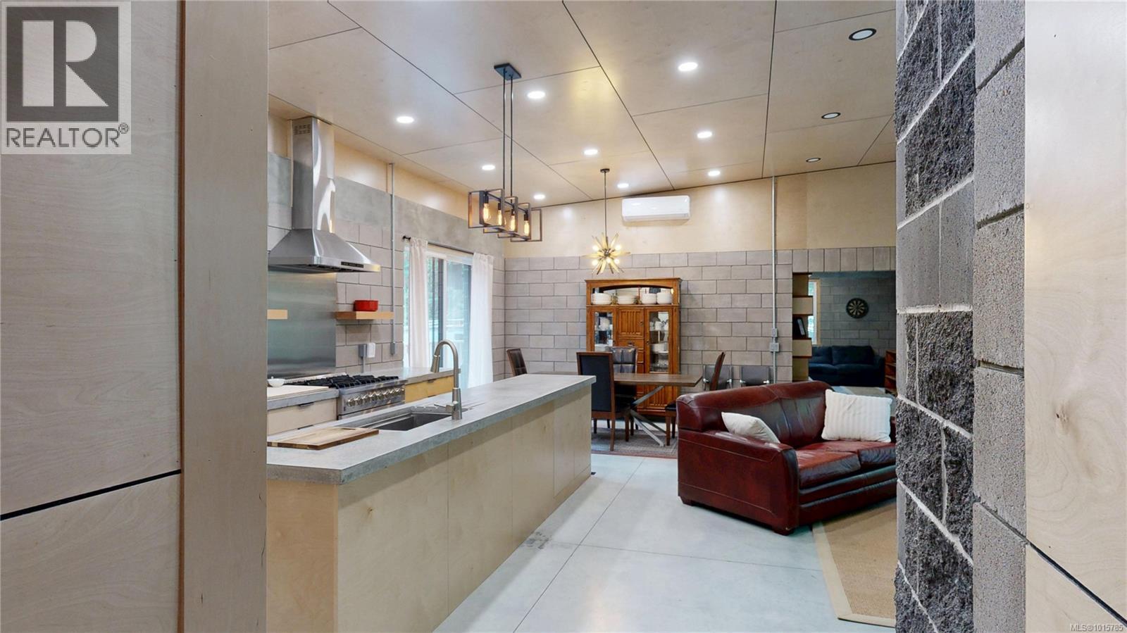 362 Spruce Ave - 9