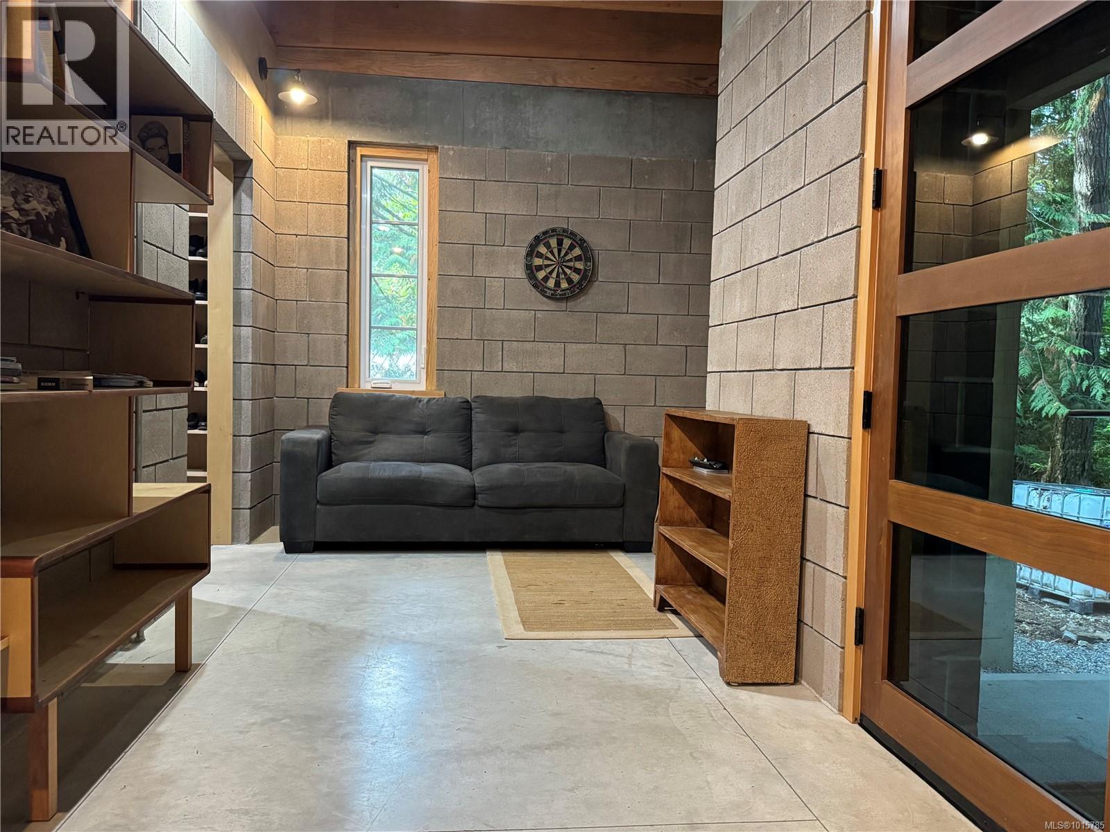 362 Spruce Ave - 25