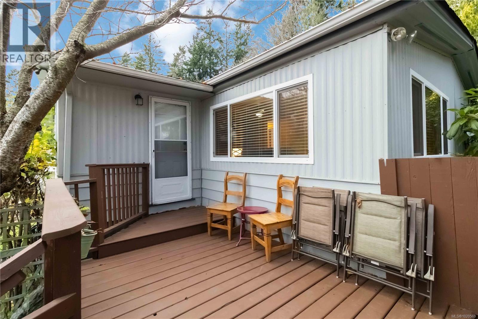 #4 5838 BLYTHWOOD RD - 23