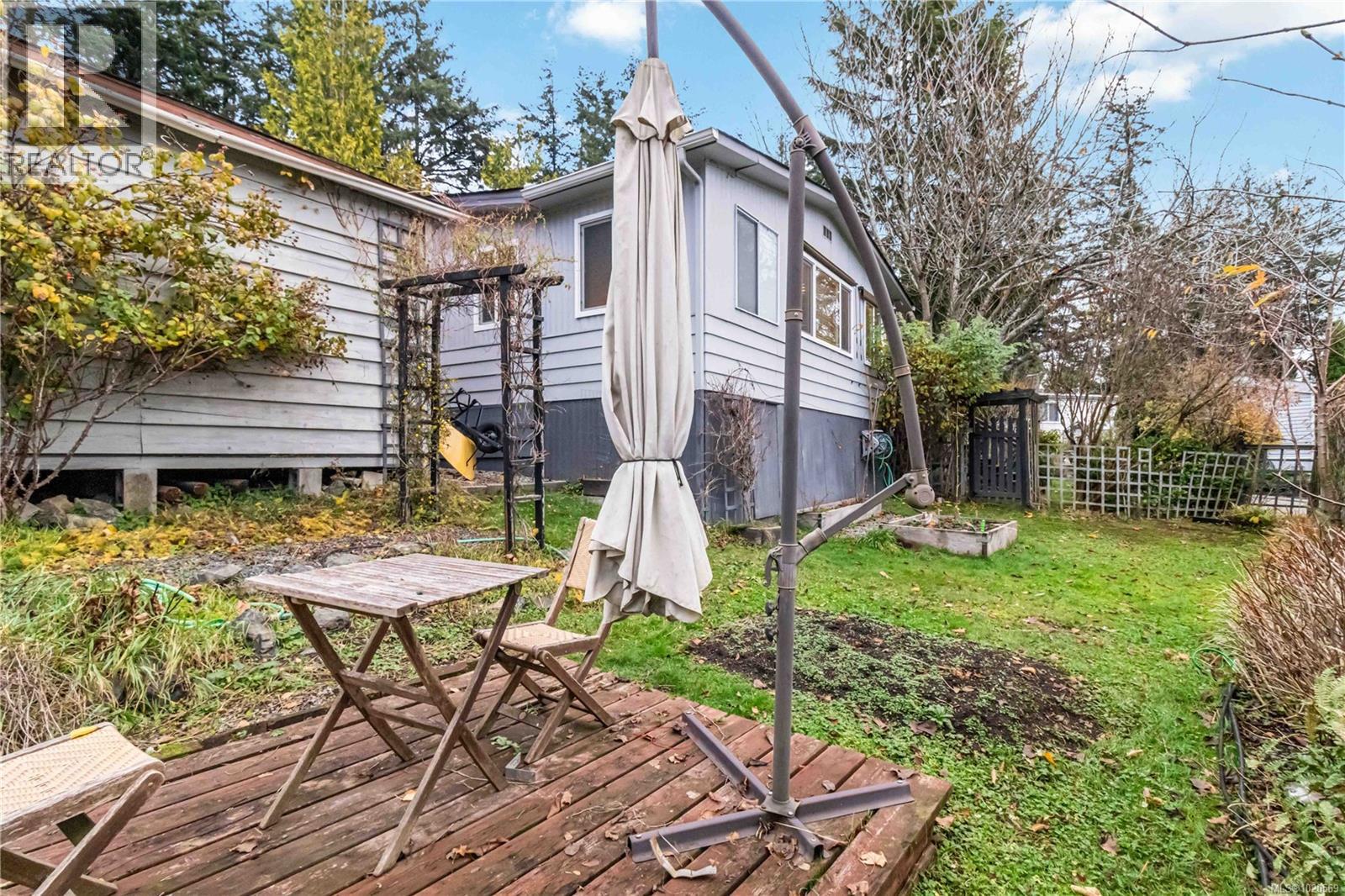 #4 5838 BLYTHWOOD RD - 31