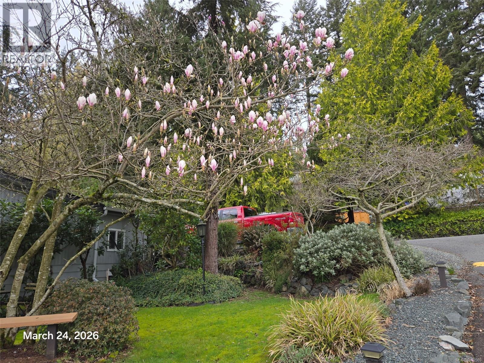 #4 5838 BLYTHWOOD RD - 36