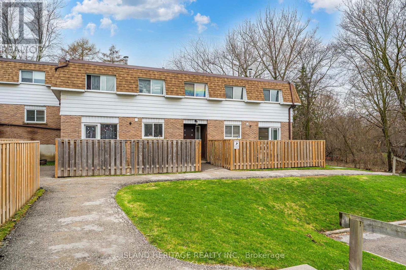 3 - 730 CEDAR STREET