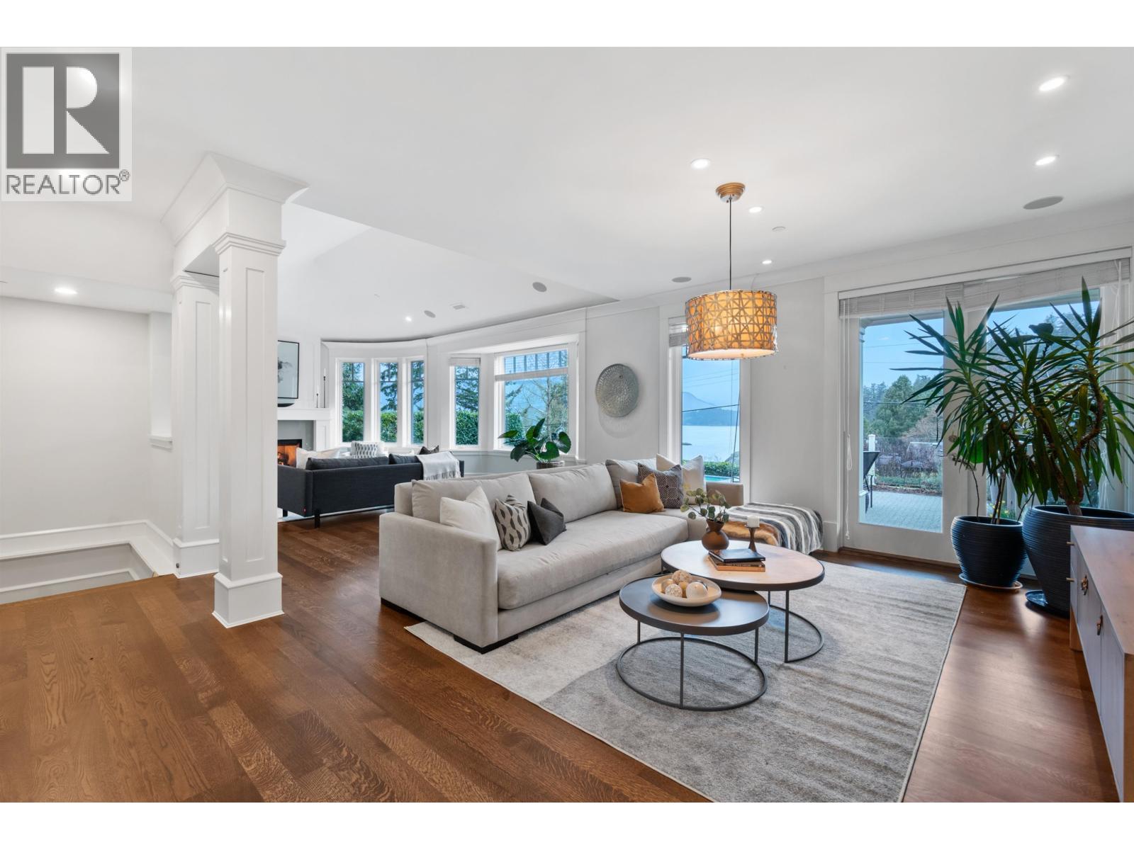 6105 GLENEAGLES DRIVE, West Vancouver