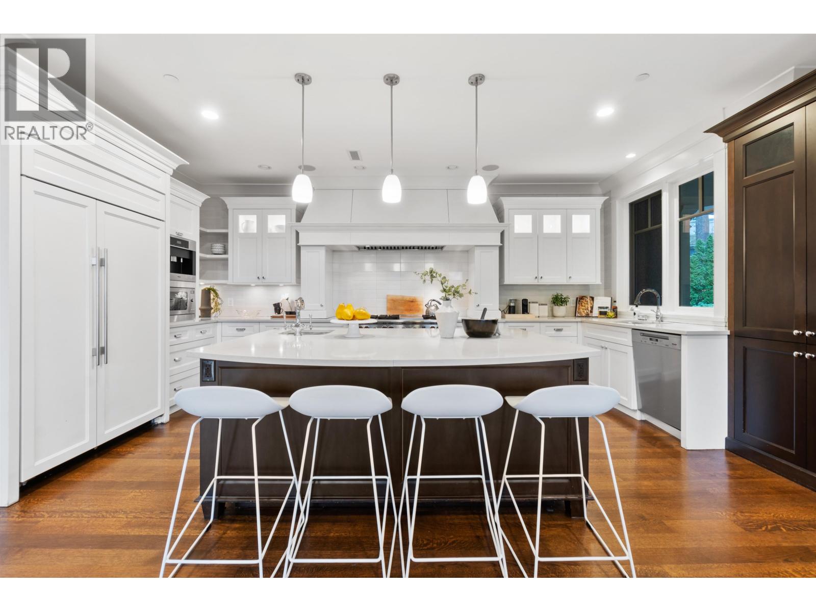 6105 GLENEAGLES DRIVE, West Vancouver