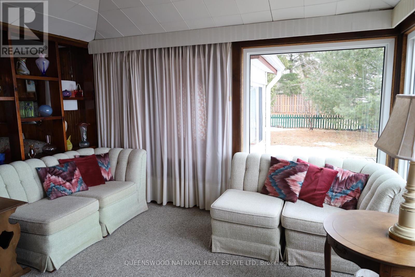 369 WIGSTON DRIVE - 30