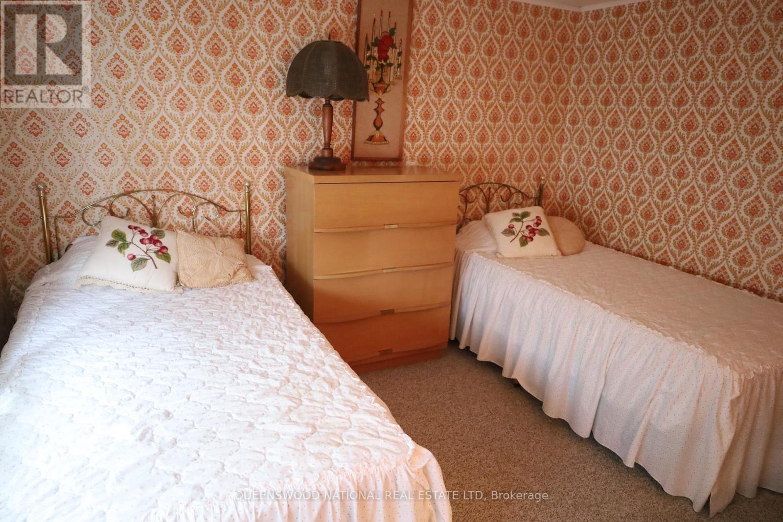 369 WIGSTON DRIVE - 40