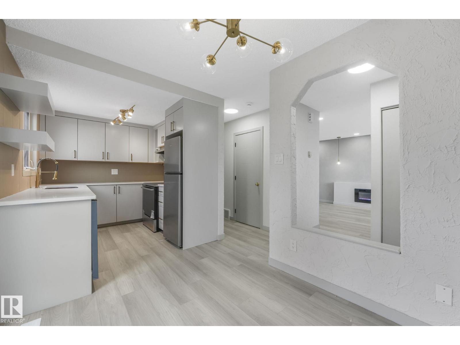 81 Willowdale PL NW, Edmonton