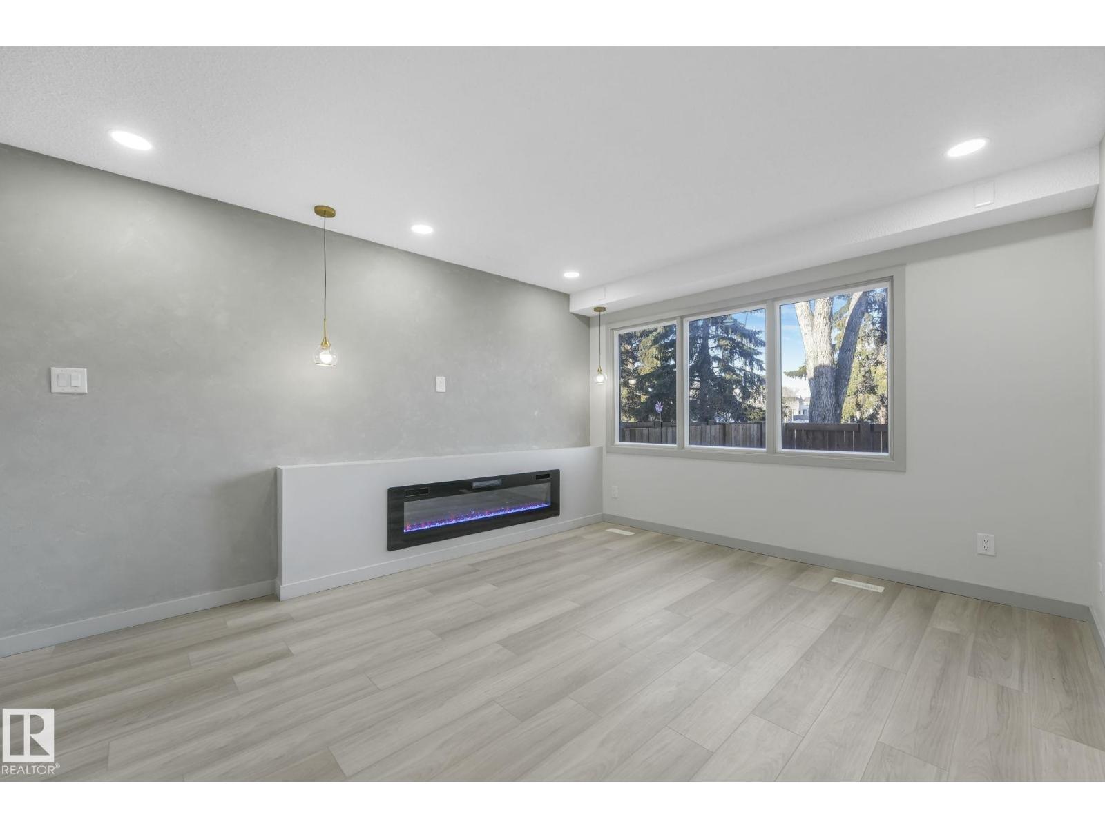 81 Willowdale PL NW, Edmonton