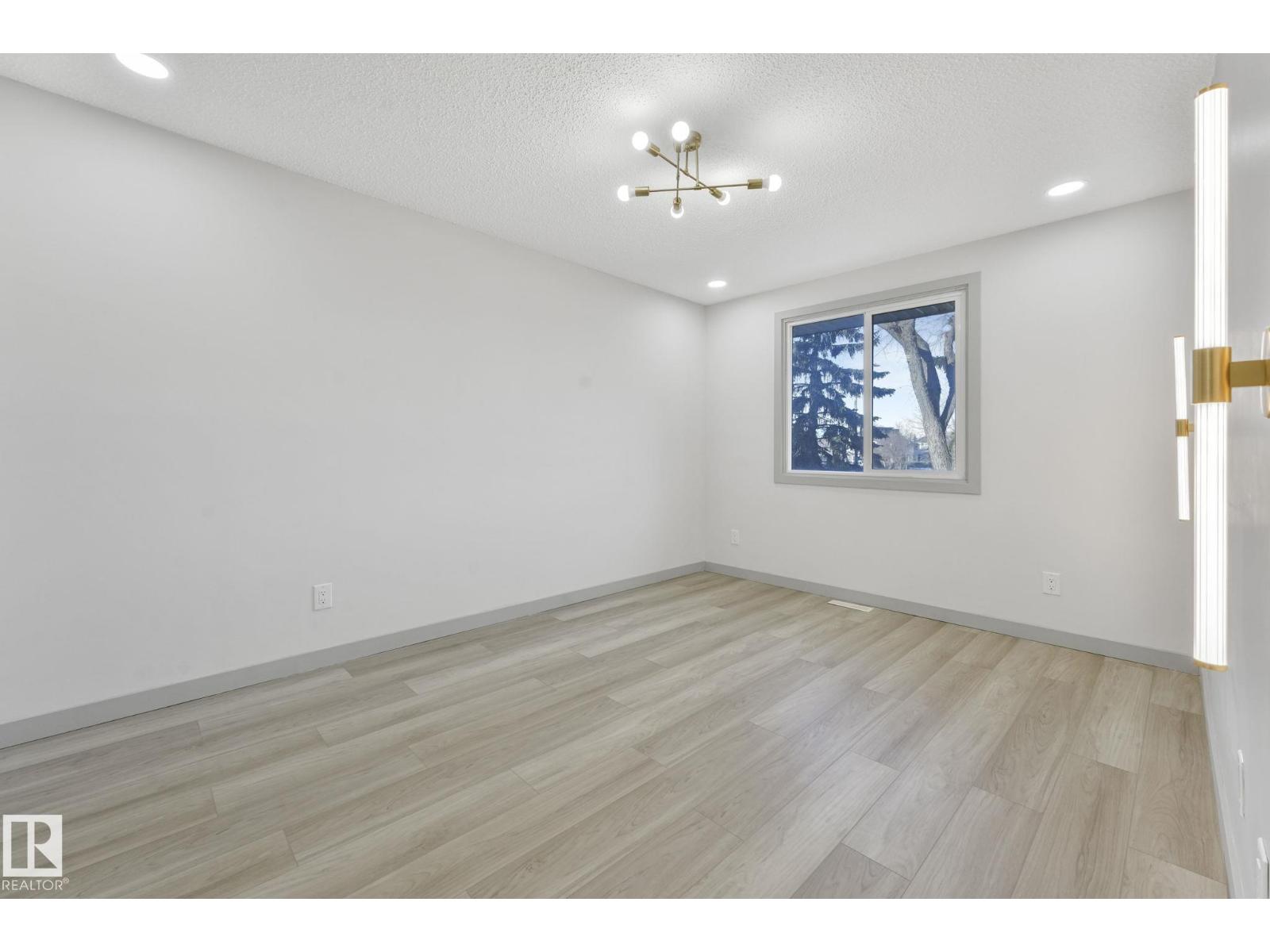 81 Willowdale PL NW, Edmonton