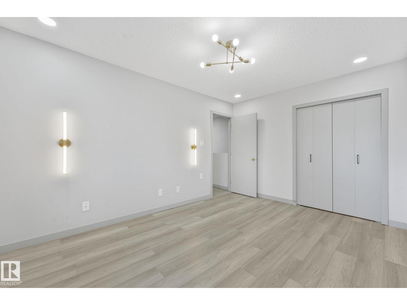 81 Willowdale PL NW, Edmonton