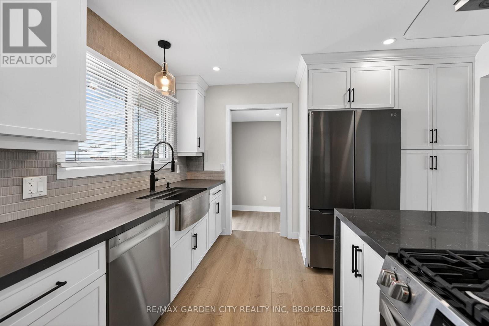 77 BALMORAL AVENUE - 11