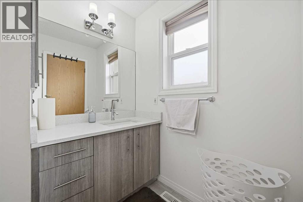 Single Family House for Sale in  Castlebrook Road NE Castleridge Calgary 