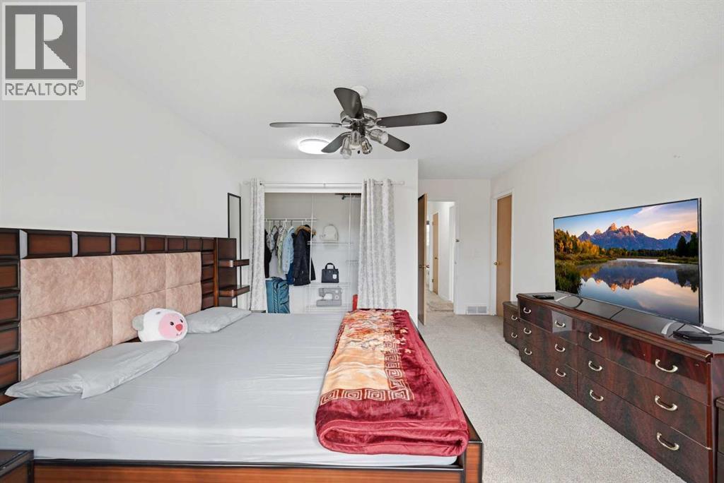 Single Family House for Sale in  Castlebrook Road NE Castleridge Calgary 