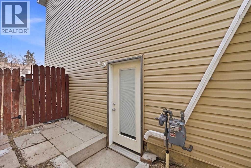 Single Family House for Sale in  Castlebrook Road NE Castleridge Calgary 