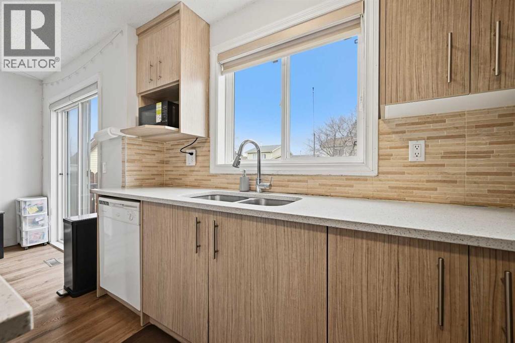 Single Family House for Sale in  Castlebrook Road NE Castleridge Calgary 