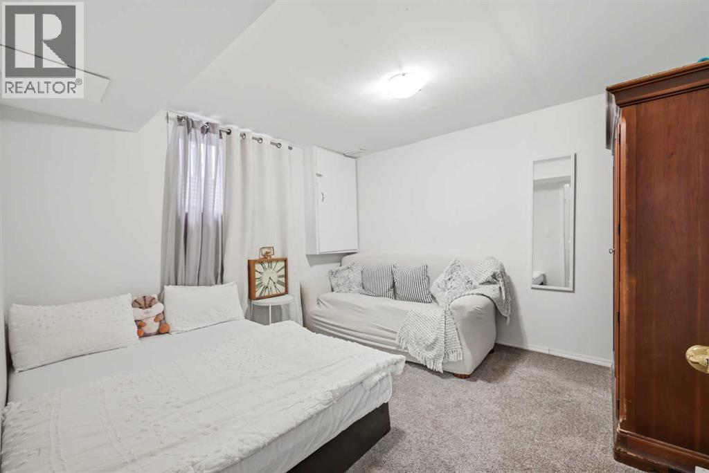 Single Family House for Sale in  Castlebrook Road NE Castleridge Calgary 