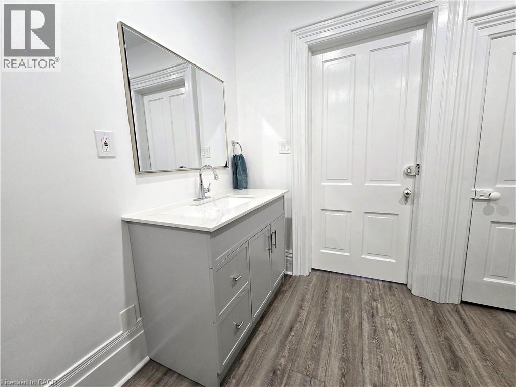 12 PEARL Street, Brantford, Ontario, N3T3N4 — Photo 24