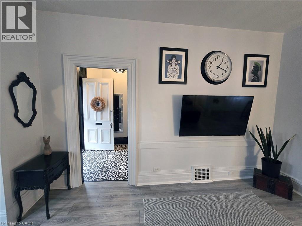 12 PEARL Street, Brantford, Ontario, N3T3N4 — Photo 20