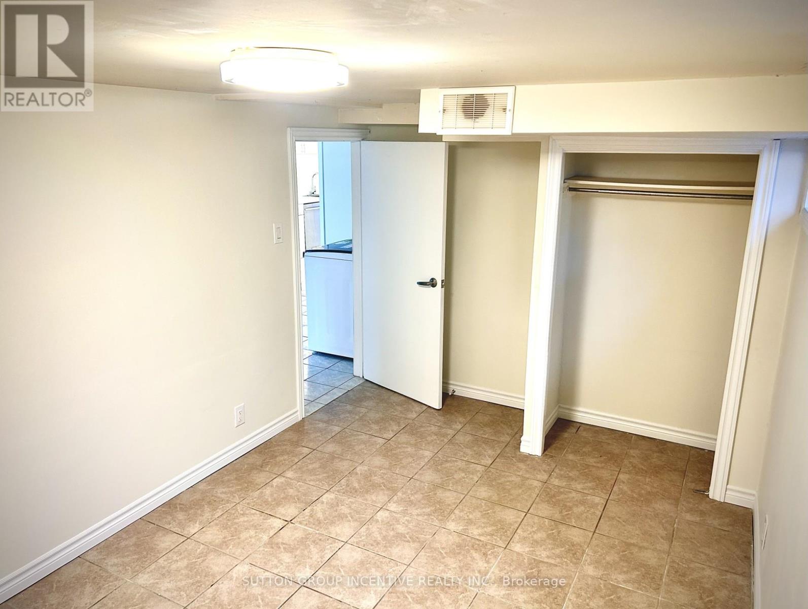 39 DONALD STREET - 21