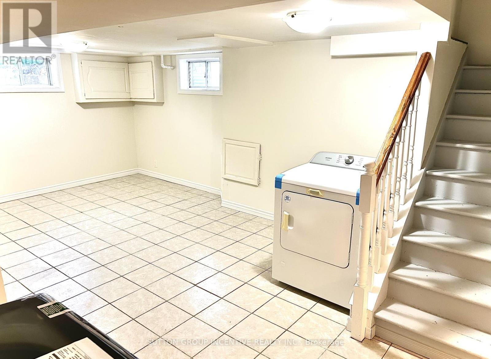 39 DONALD STREET - 24