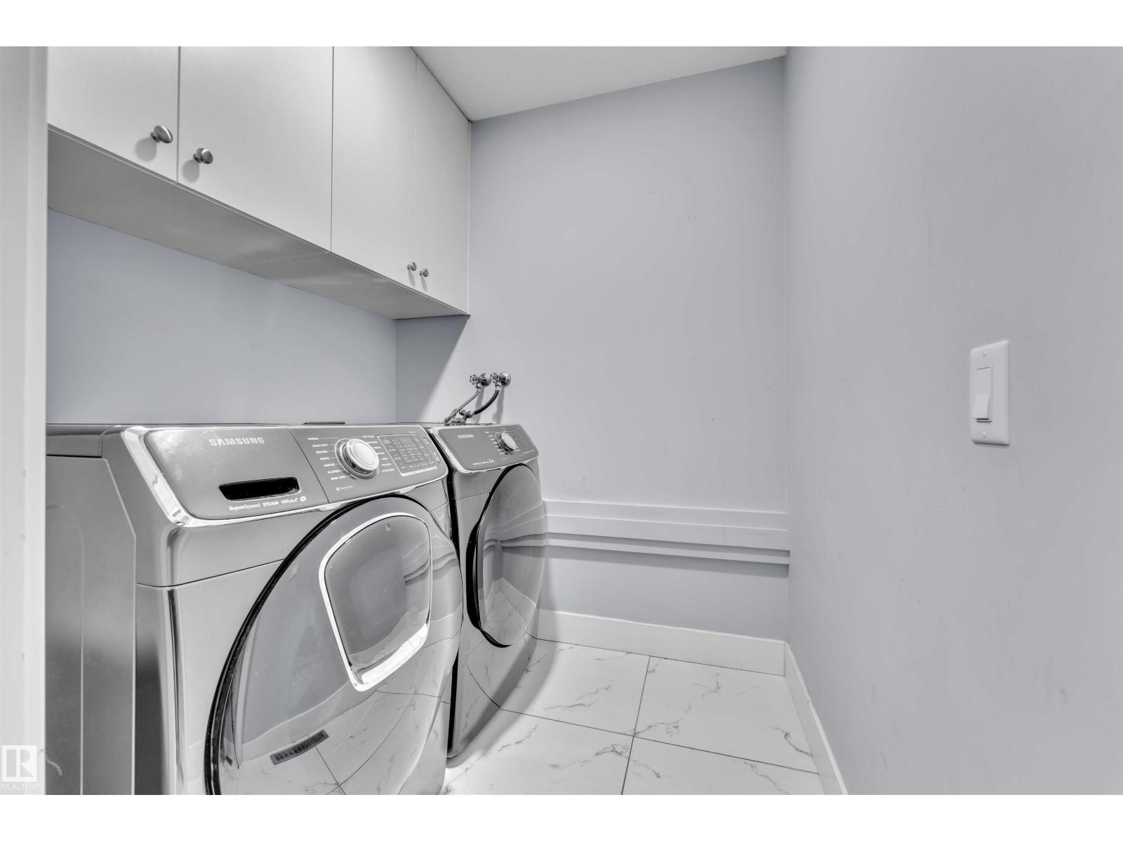 3212 29 AV NW NW, Edmonton