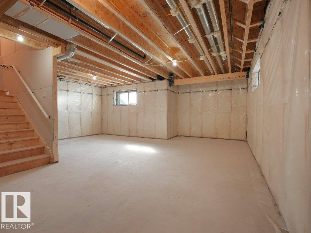 806 ELDERBERRY CO NW, Edmonton