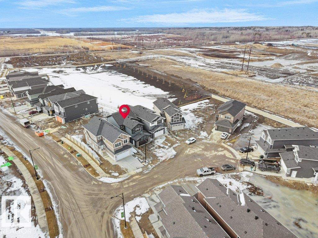 806 ELDERBERRY CO NW, Edmonton