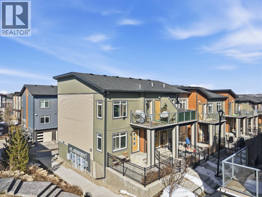 Single Family House for Sale in  Sage Bluff Circle NW Sage Hill Calgary 