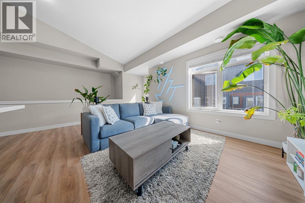 Single Family House for Sale in  Sage Bluff Circle NW Sage Hill Calgary 