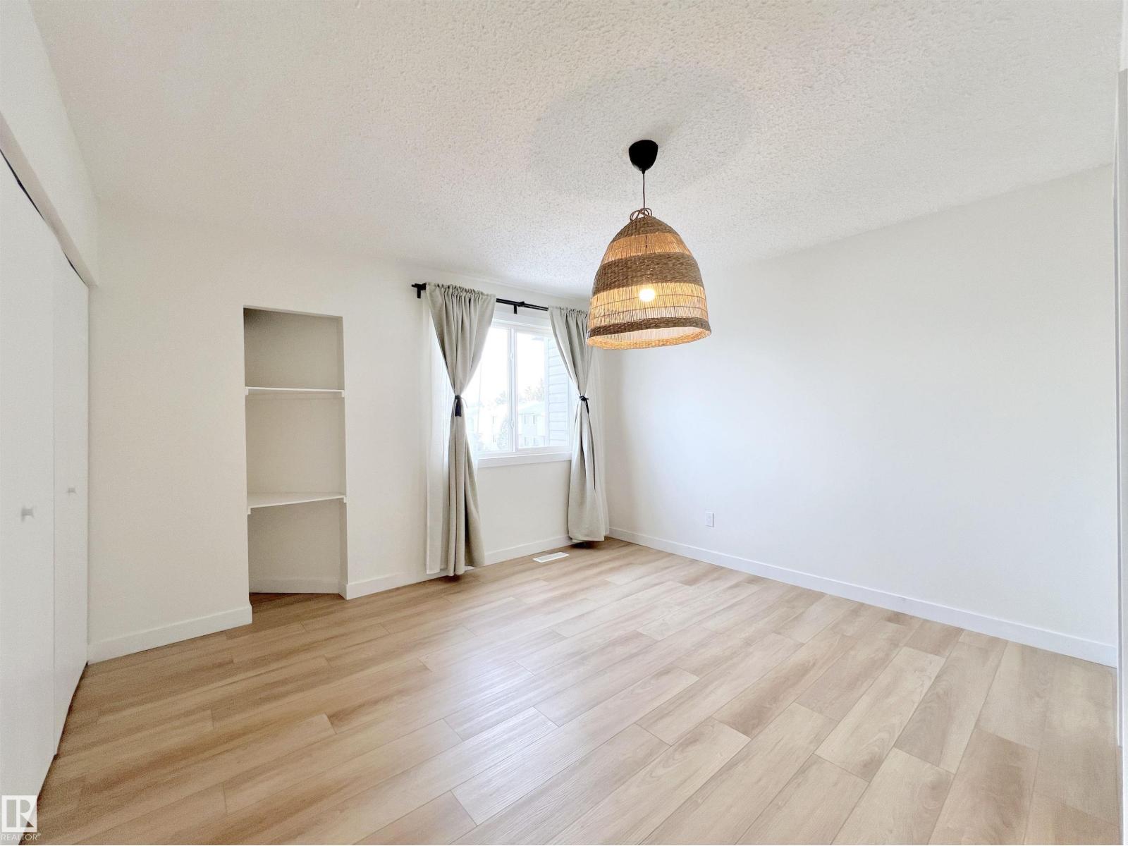 #12 3221 119 ST NW, Edmonton